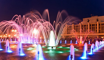 Поющий фонтан на Центральной площади Ижевска